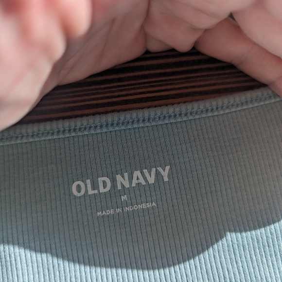 Old Navy mint long sleeve top - Picture 6 of 7